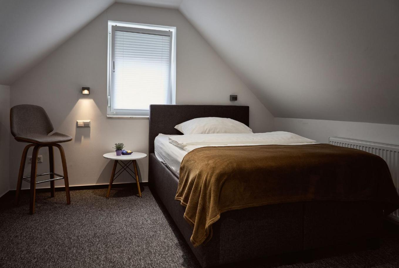 Boardinghouse Apart-Hotel Oberkochen Quarto foto
